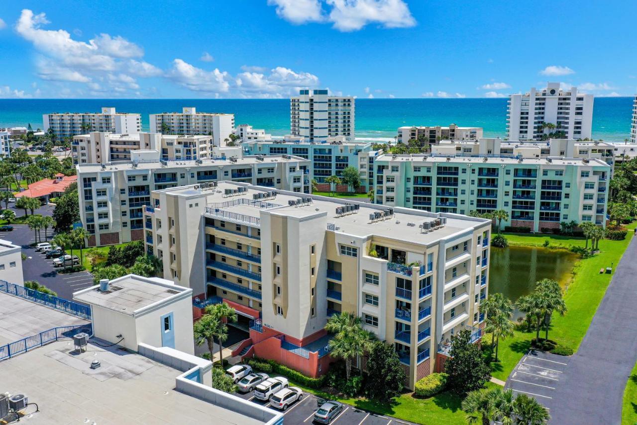 Oceanwalk Condos Bethune Beach Eksteriør billede
